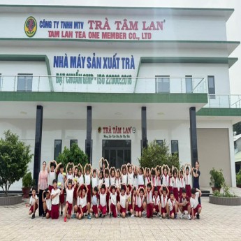 TRẢI NGHIỆM THÚ VỊ CÙNG CÁC EM HỌC SINH IGC TÂY NINH TẠI TRÀ TÂM LAN   Ngày 6/12/2024, tại Công ty Trà Tâm Lan, Trường liên cấp IGC Tây Ninh đã tổ chức cho hơn 50 học sinh của trường đến tham quan và trải nghiệm thực tế.