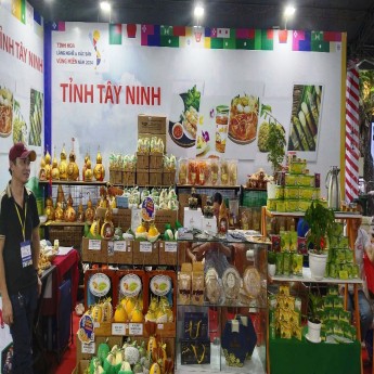 TRÀ TÂM LAN TẠI HỘI CHỢ “TINH HOA LÀNG NGHỀ VÀ ĐẶC SẢN VÙNG MIỀN 2024”